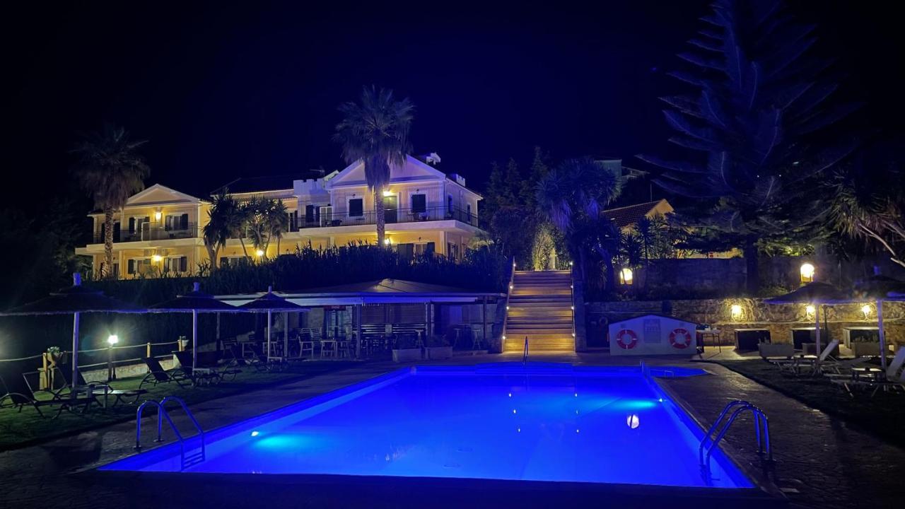 Theros Retreat スパルティア エクステリア 写真