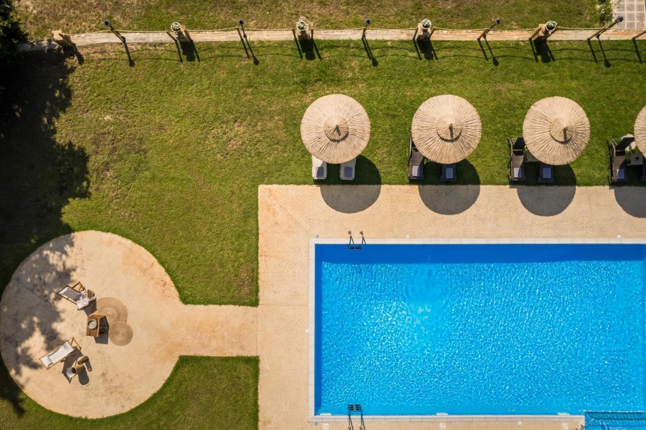 Theros Retreat スパルティア エクステリア 写真